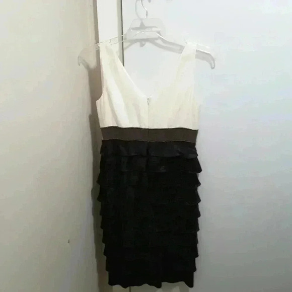 Adrianna Papell Occasions size 6 - Picture 3 of 7